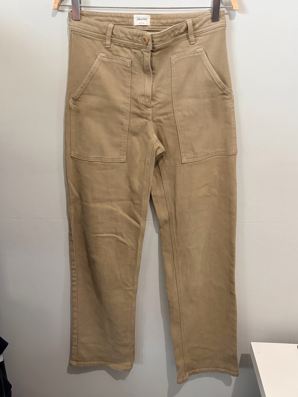 Aritzia Wilfred Free Work Pant 2 Tan Beige Carpenter Utility Pocket Straight Leg